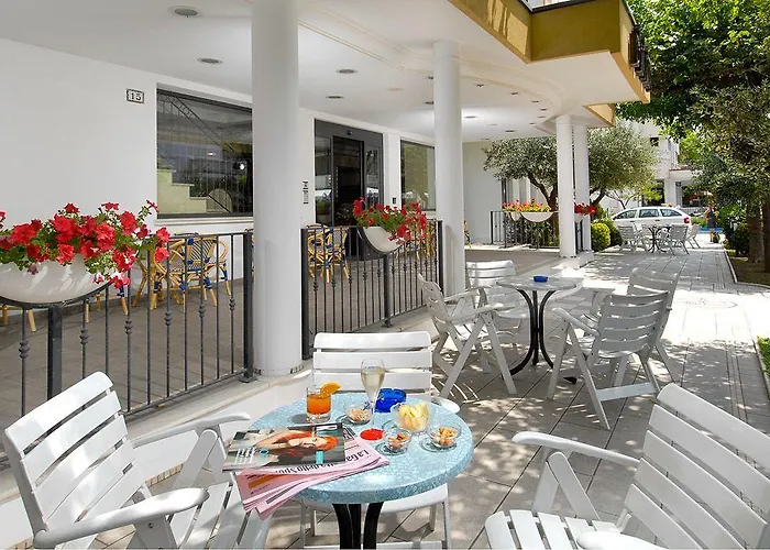 Diana Otel Viserbella di Rimini