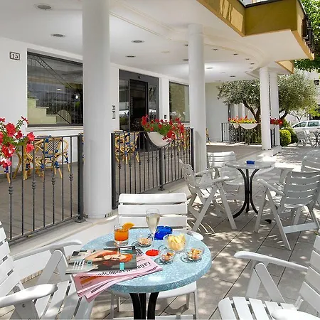 Diana فندق Viserbella di Rimini